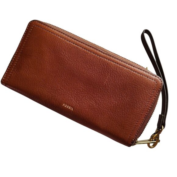 Fossil Brown Leather Wristlet Wallet - Picture 1 of 14